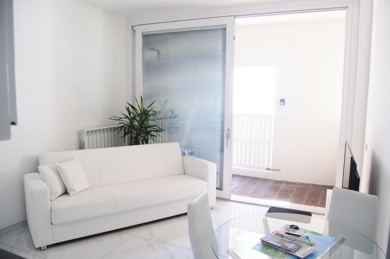 Maison Audrey Desenzano del Garda Ngoại thất bức ảnh