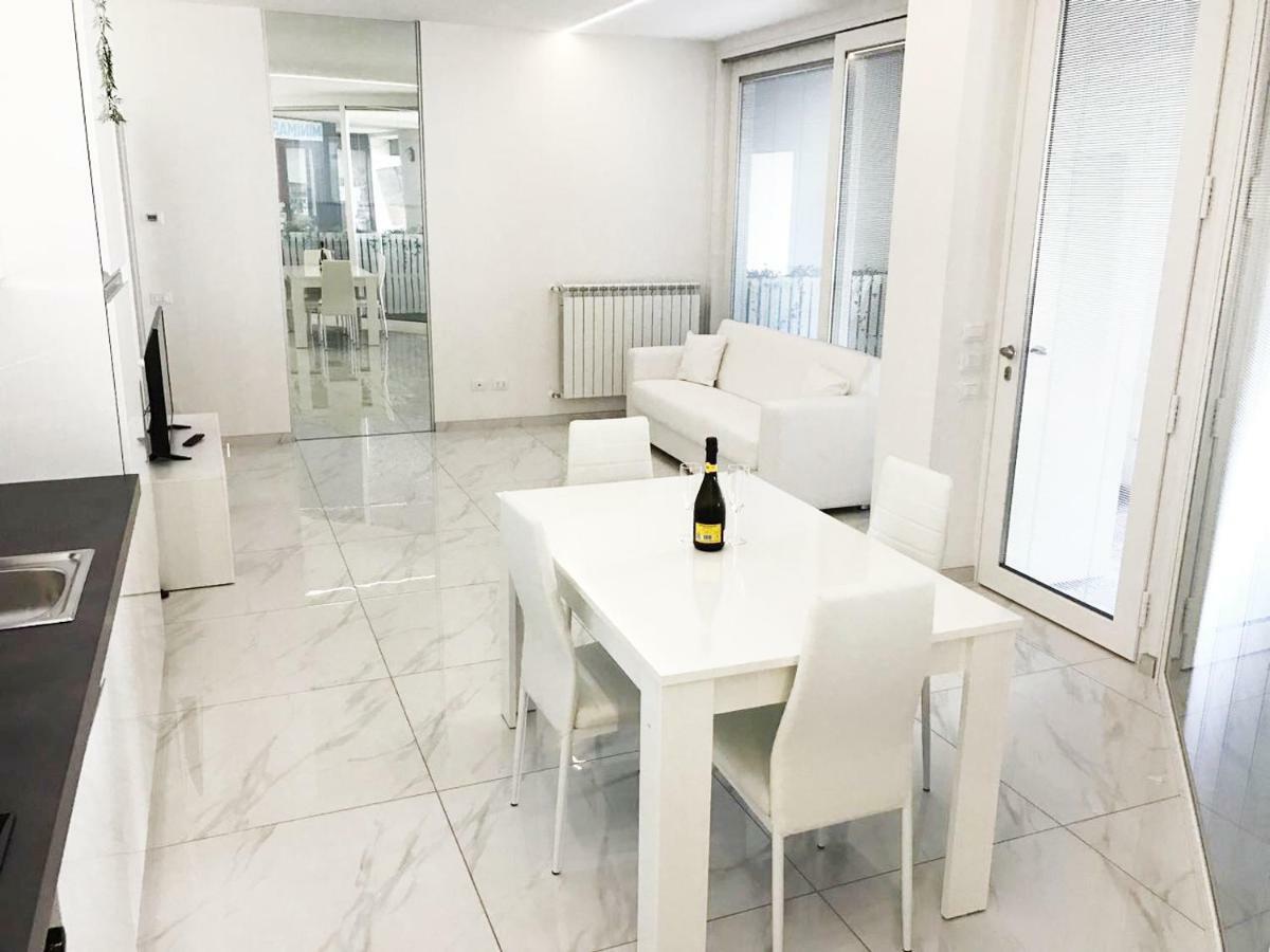 Maison Audrey Desenzano del Garda Ngoại thất bức ảnh